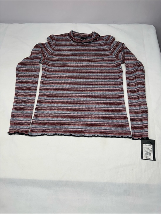 Target Tops - Target Striped Ribbed Long-Sleeve Top in Burgundy and Light Gray